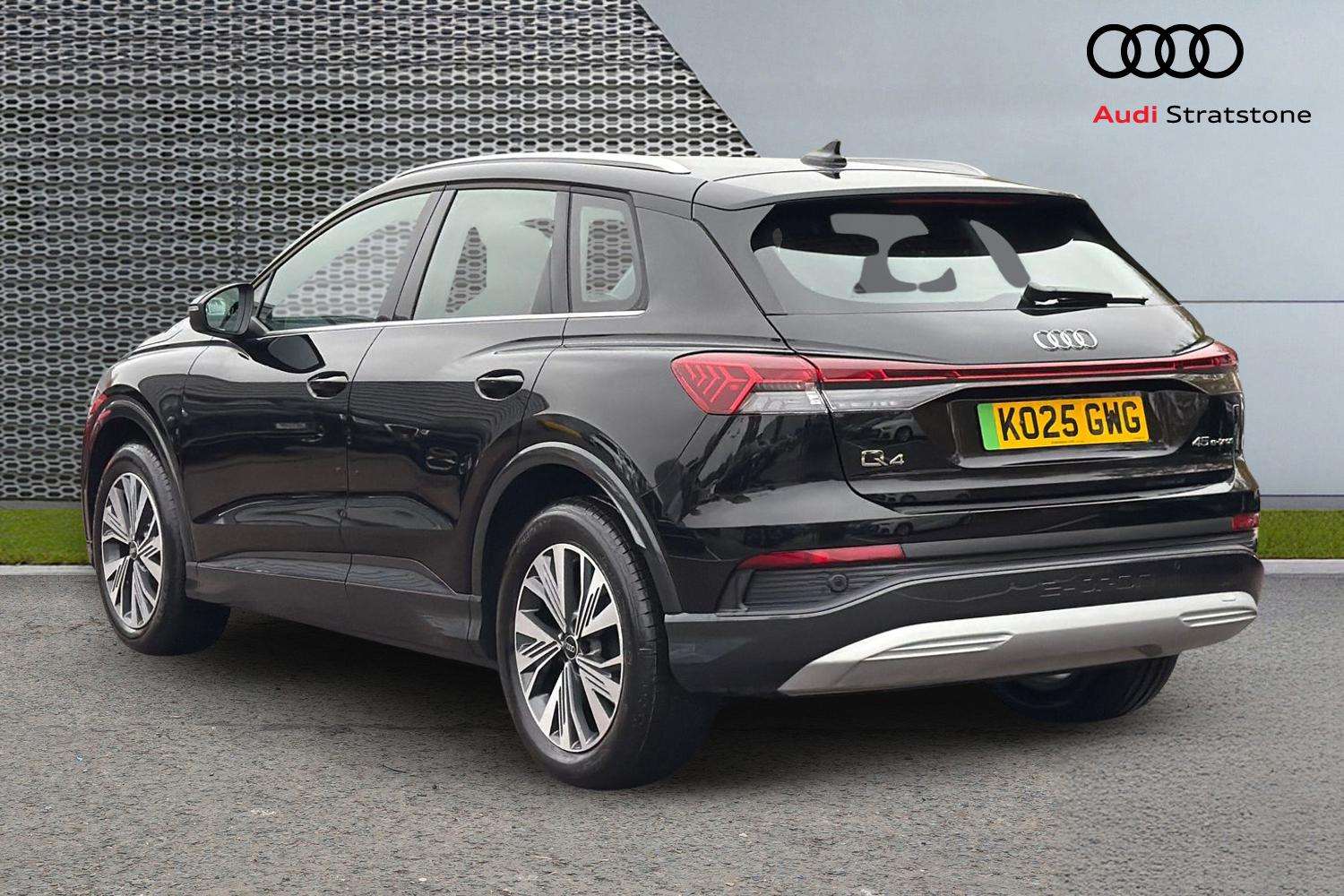 Used Audi Q4 e-tron 2025 for sale - 76272170: Photo 3
