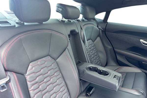 Used Audi e-tron GT 2024 for sale - 74716281: Photo 10