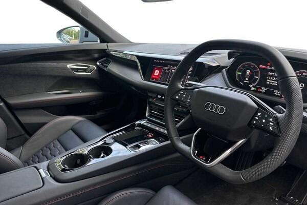 Used Audi e-tron GT 2024 for sale - 74716281: Photo 6