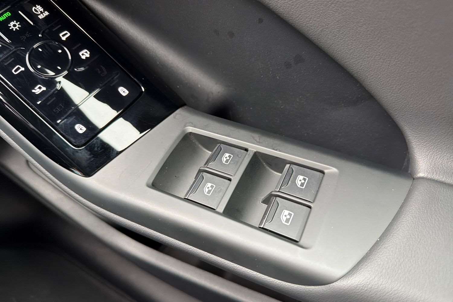 Used Audi Q6 e-tron 2025 for sale - 76310690: Photo 14