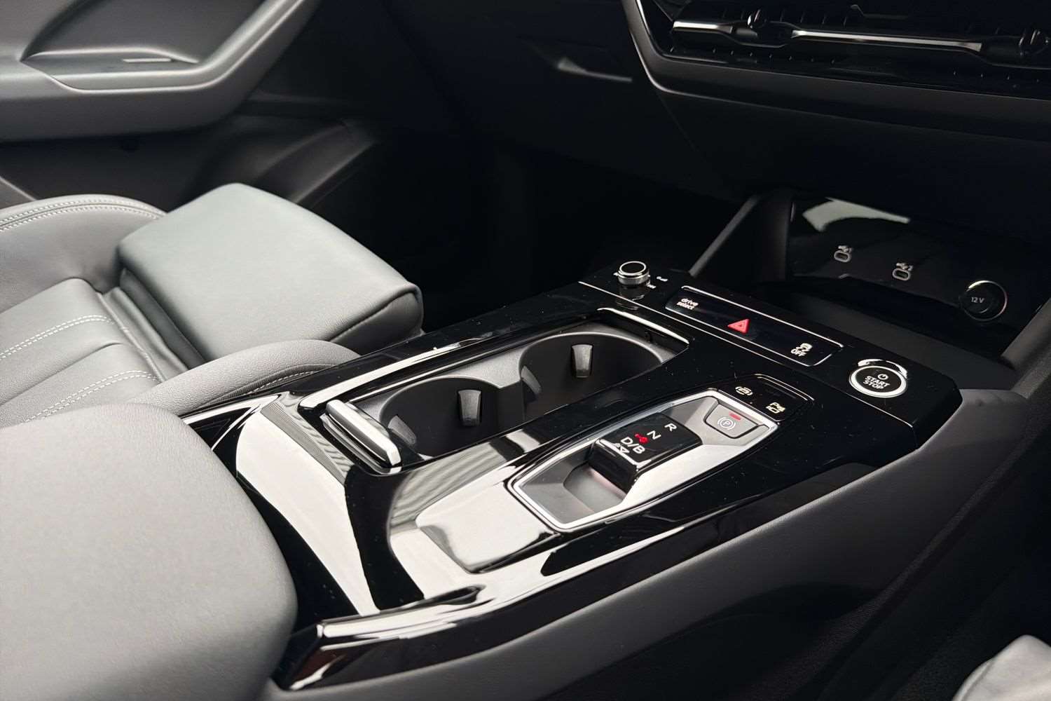 Used Audi Q6 e-tron 2025 for sale - 76310690: Photo 15