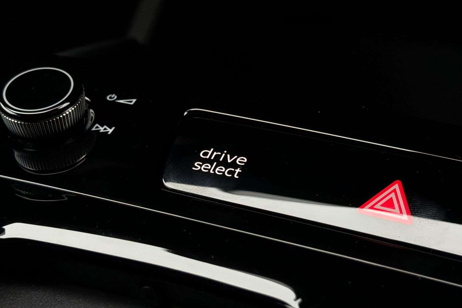 Used Audi Q6 e-tron 2025 for sale - 76310690: Photo 30