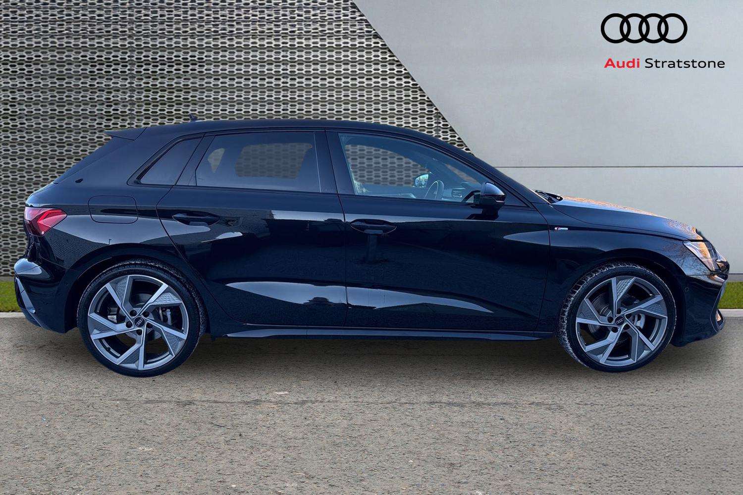 Used Audi A3 2025 for sale - 77577324: Photo 4