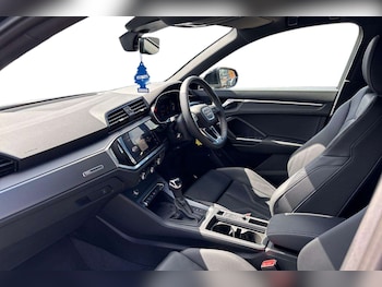 Used Audi Q3 2025 for sale - 78337998: Photo