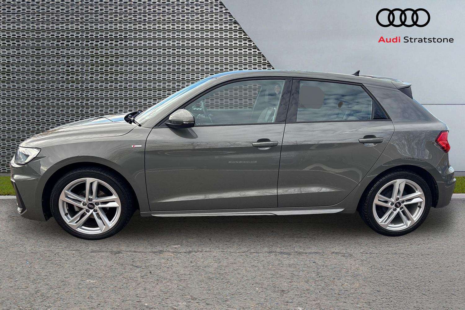 Used Audi A1 2023 for sale - 76475859: Photo 8