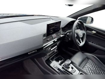 Used Audi Q5 2022 for sale - 76156331: Photo 2