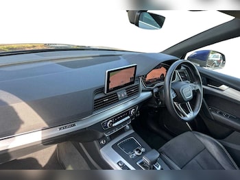 Used Audi Q5 2020 for sale - 75480640: Photo