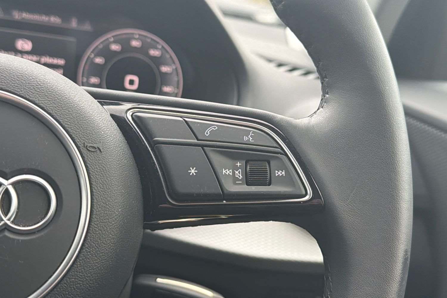 Used Audi Q2 2025 for sale - 76421264: Photo 17