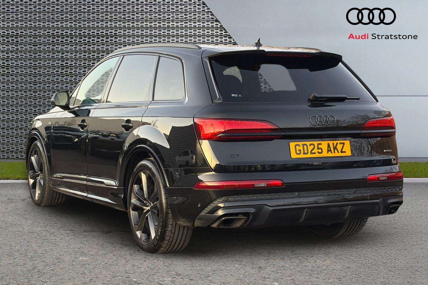 Used Audi Q7 2025 for sale - 77093387: Photo 3