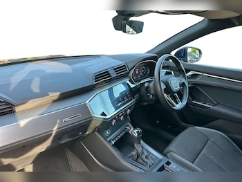 Used Audi Q3 2022 for sale - 76034832: Photo 2
