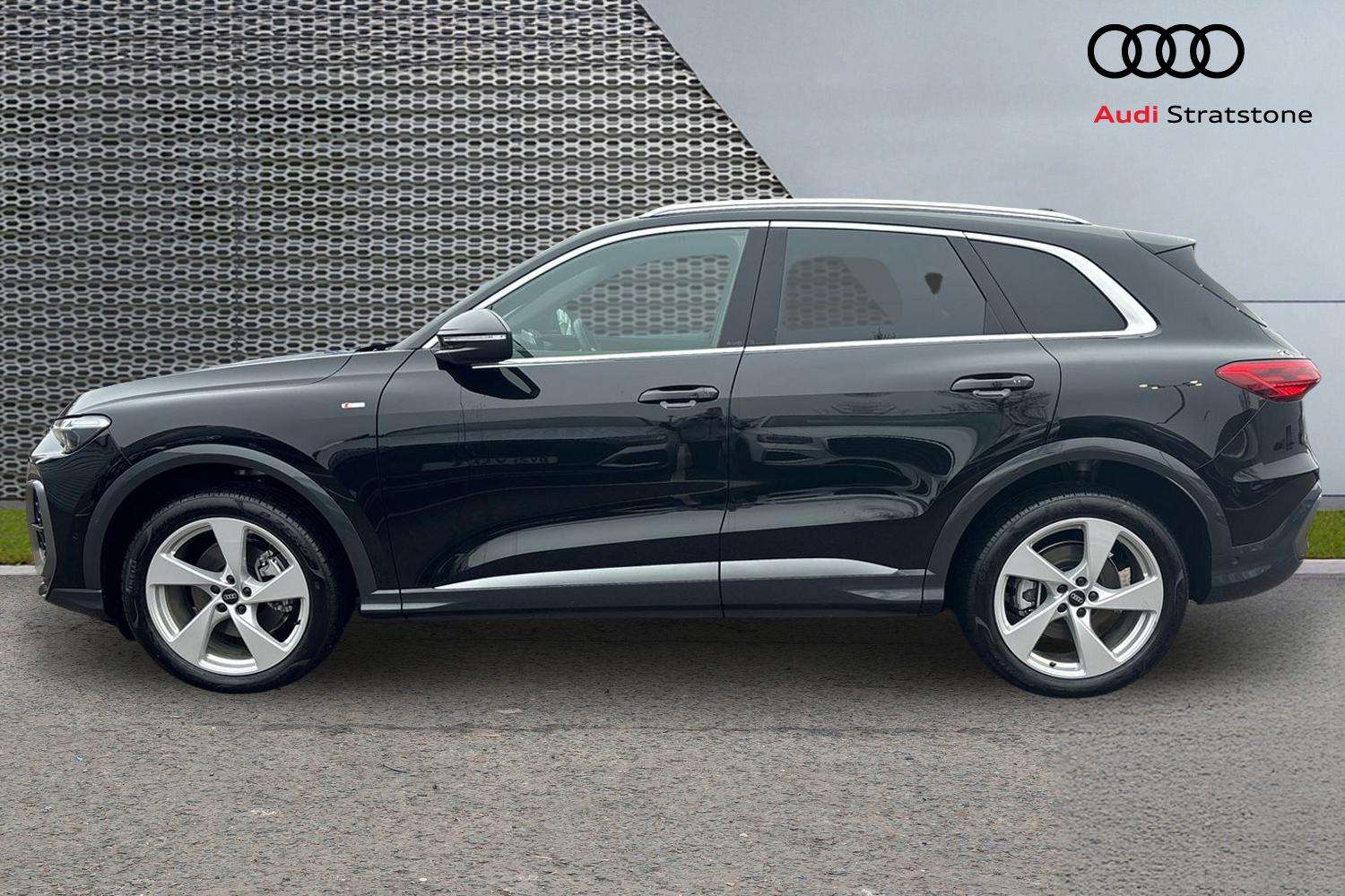 Used Audi Q5 2025 for sale - 77842261: Photo 8