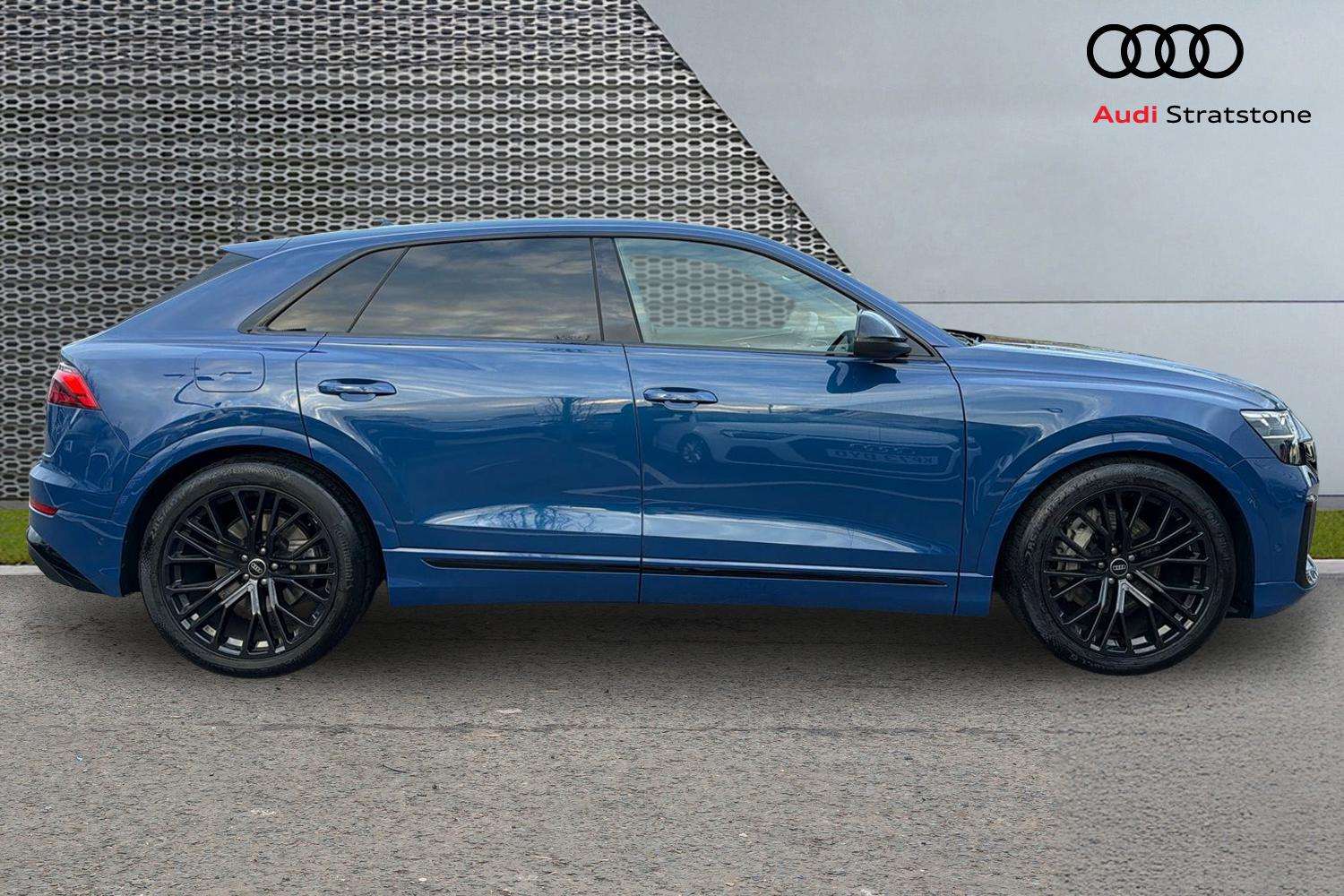 Used Audi Q8 2024 for sale - 76475939: Photo 4