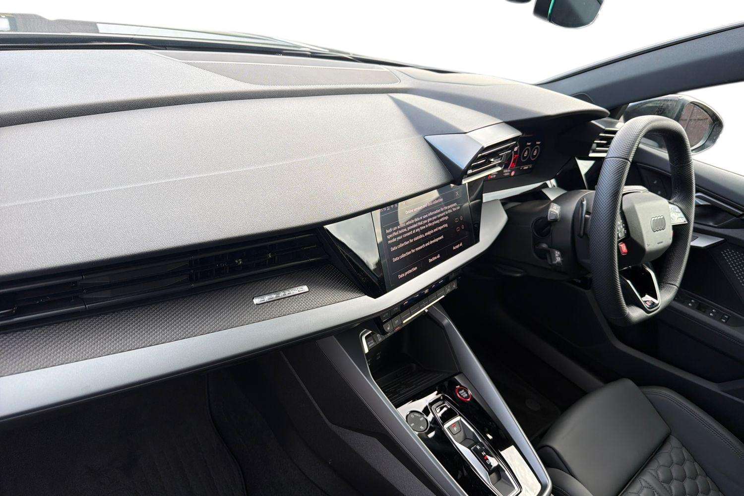 Used Audi RS3 2025 for sale - 77842373: Photo 2