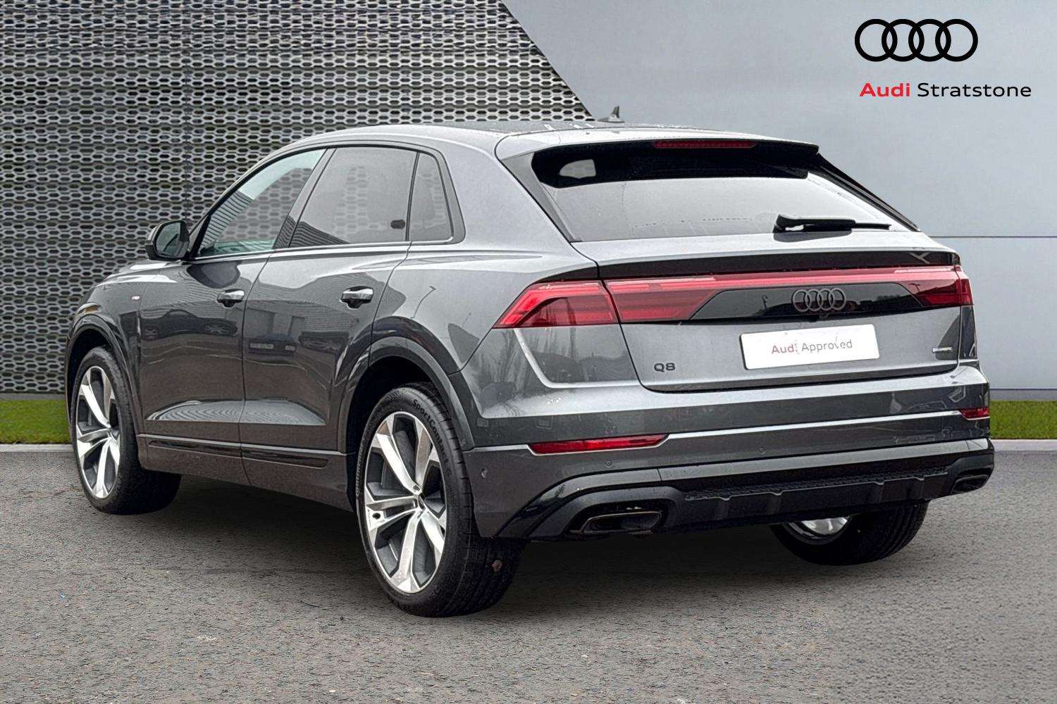 Used Audi Q8 2025 for sale - 77772152: Photo 3