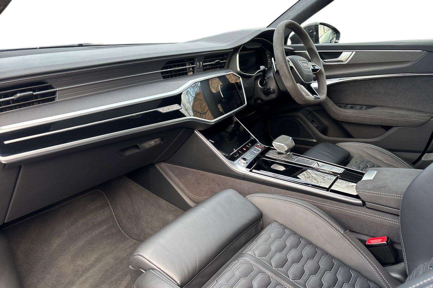 Used Audi RS6 2023 for sale - 76928941: Photo 2