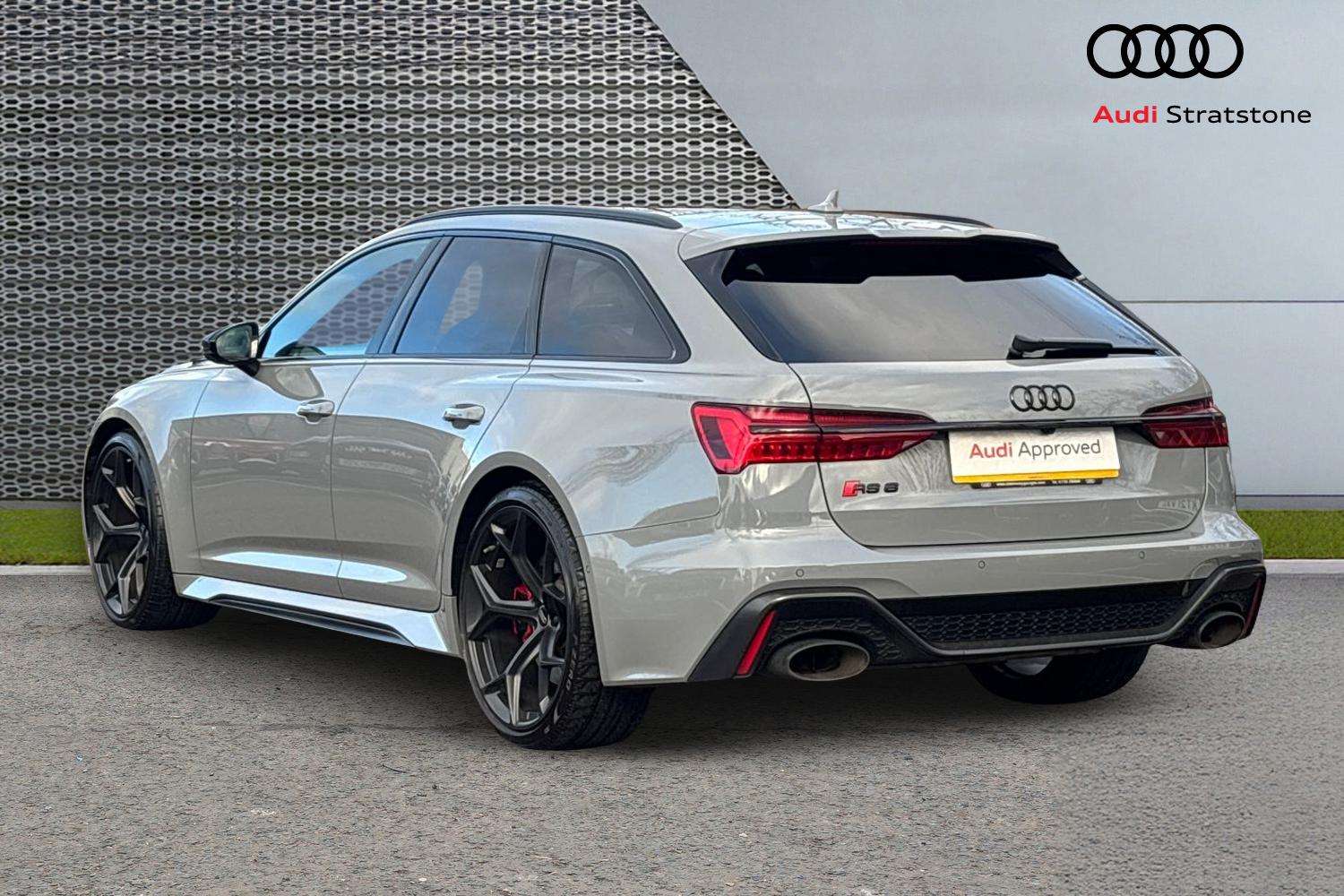 Used Audi RS6 2023 for sale - 76928941: Photo 3