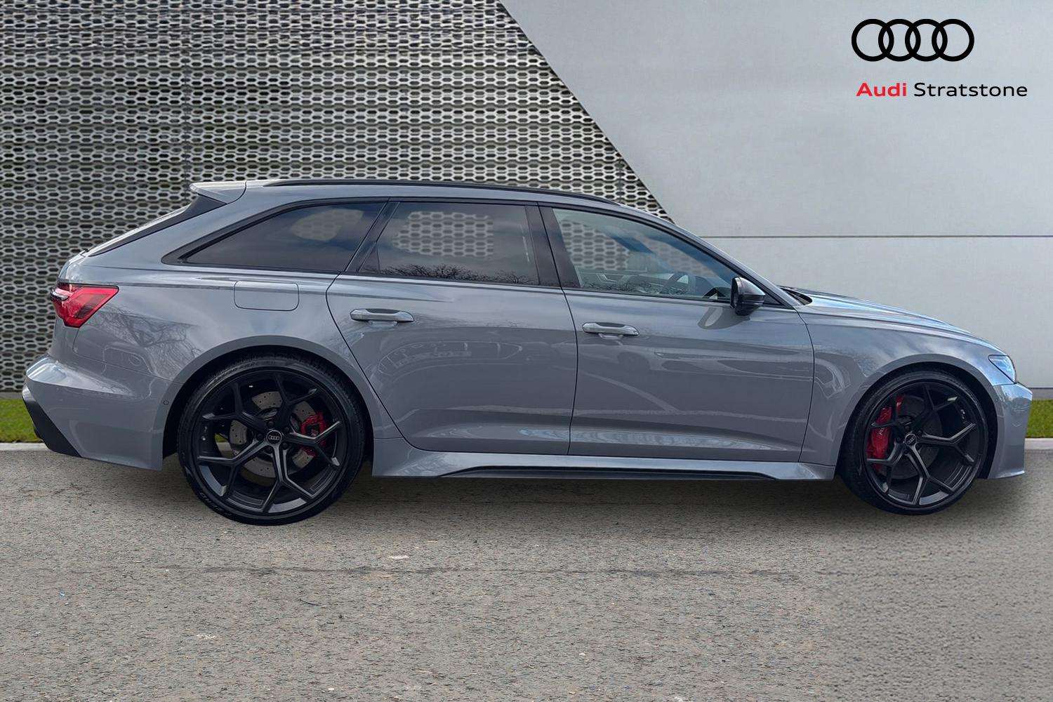 Used Audi RS6 2023 for sale - 76928941: Photo 4