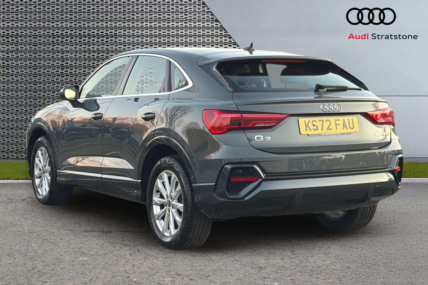 Used Audi Q3 2023 for sale - 77093385: Photo 3
