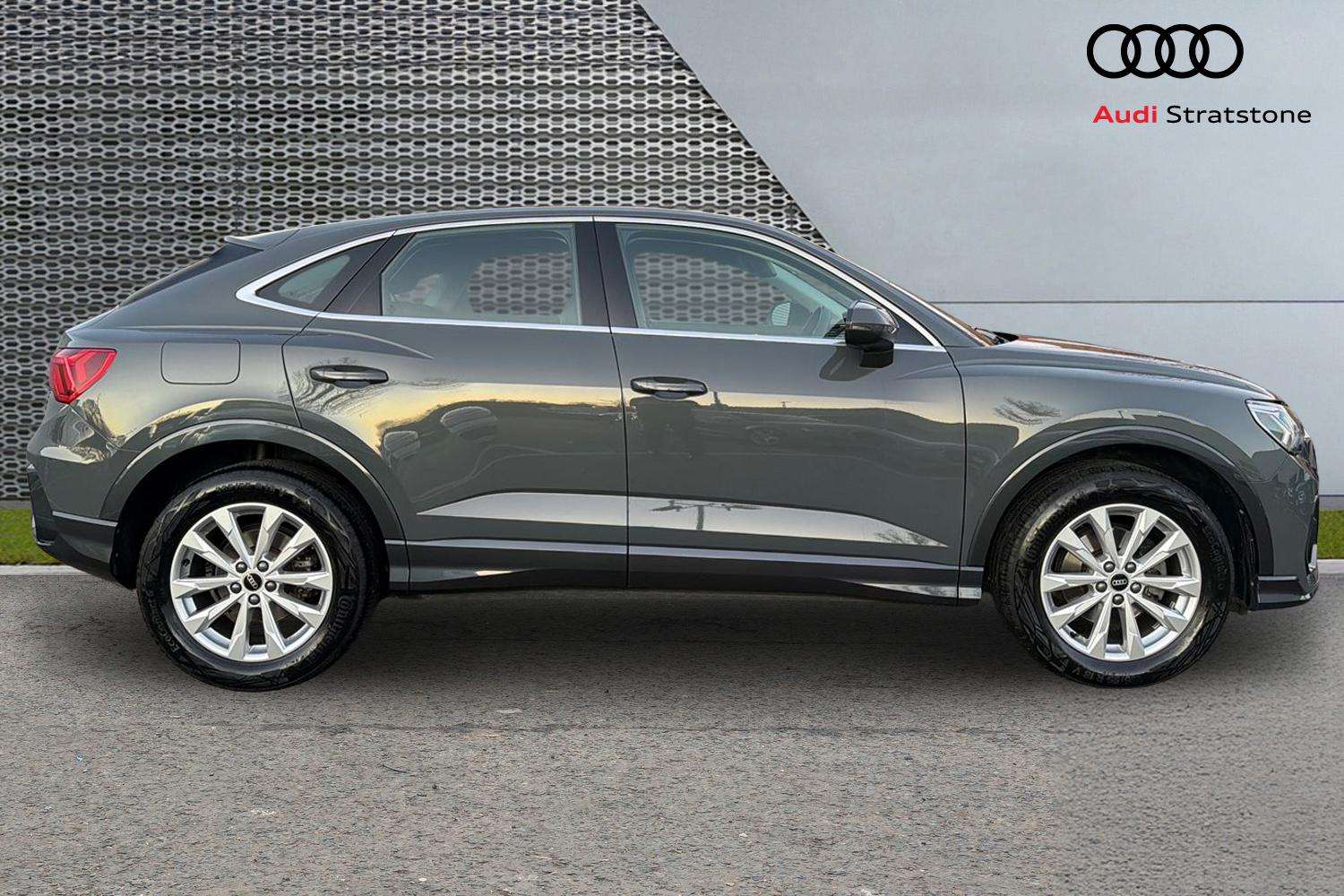 Used Audi Q3 2023 for sale - 77093385: Photo 4