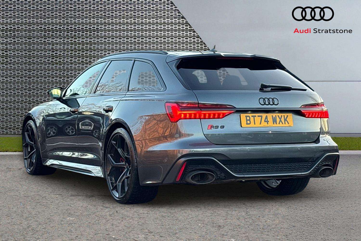 Used Audi RS6 2024 for sale - 77123372: Photo 3