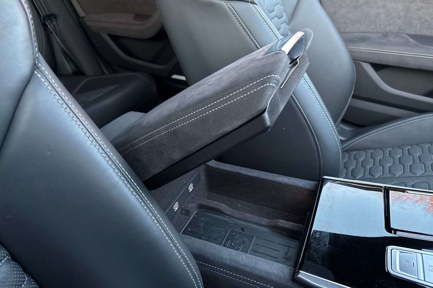 Used Audi RS6 2024 for sale - 77123372: Photo 31