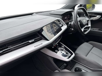 Used Audi Q4 e-tron 2022 for sale - 78352090: Photo