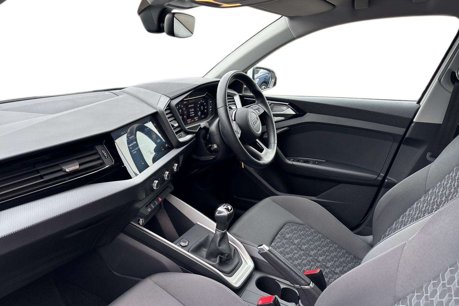 Used Audi A1 2022 for sale - 77810939: Photo 2