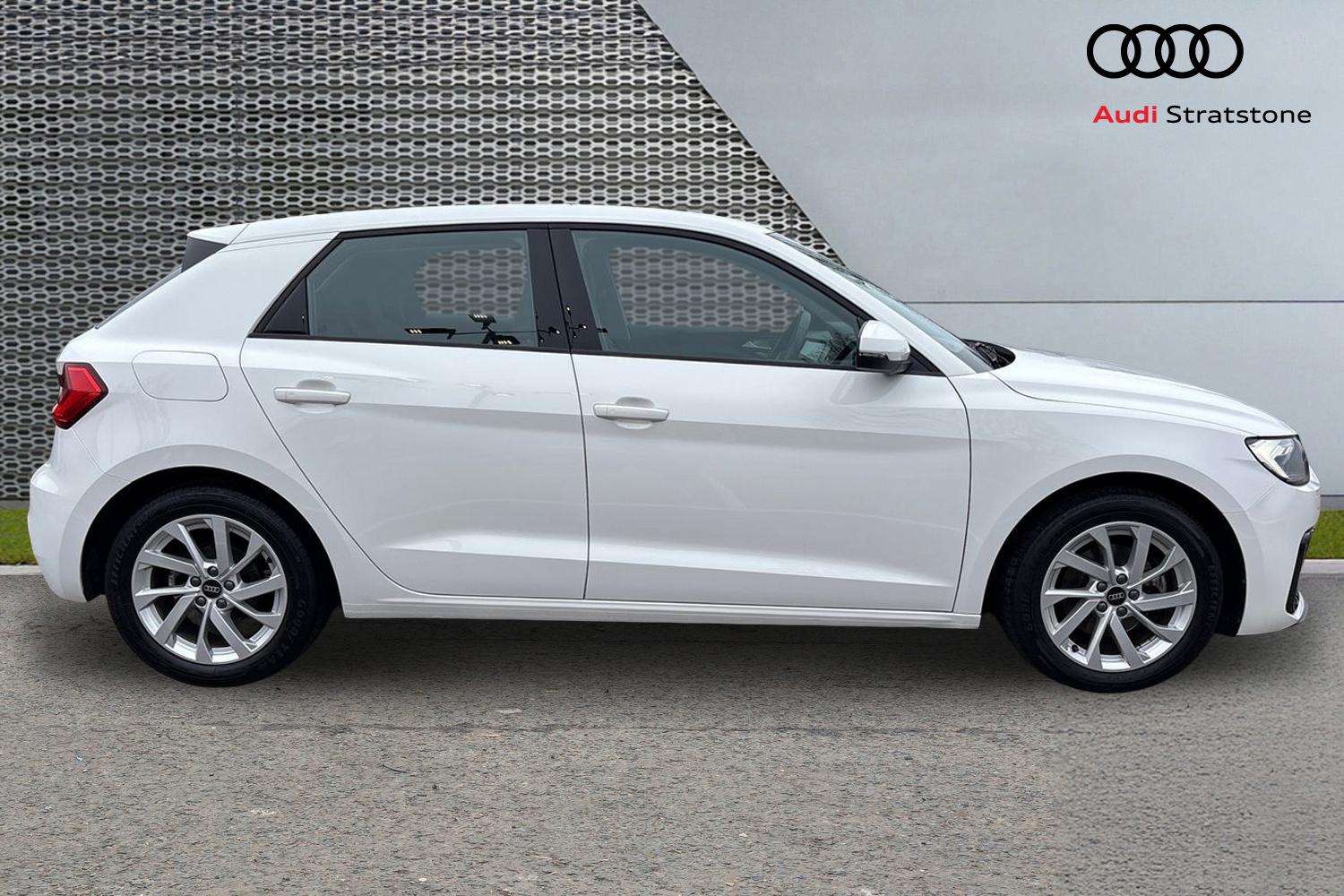 Used Audi A1 2022 for sale - 77810939: Photo 4