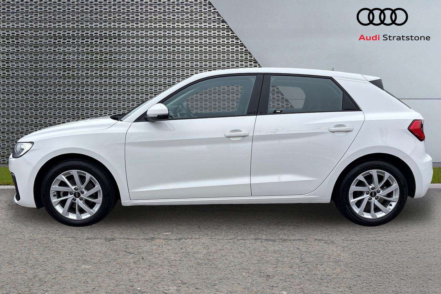 Used Audi A1 2022 for sale - 77810939: Photo 8