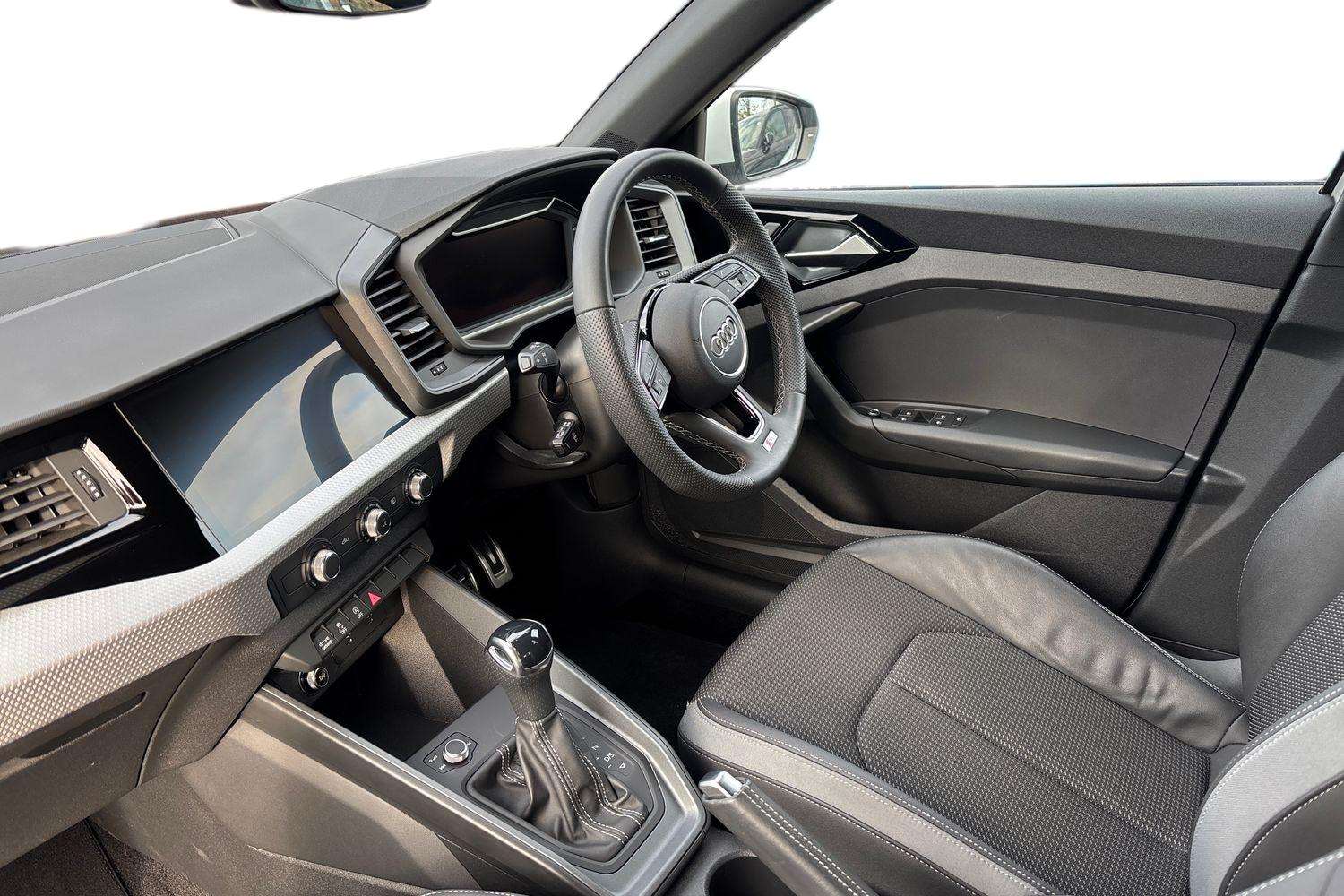 Used Audi A1 2024 for sale - 76624558: Photo 2