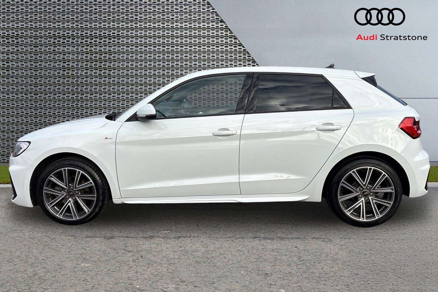 Used Audi A1 2024 for sale - 76624558: Photo 8