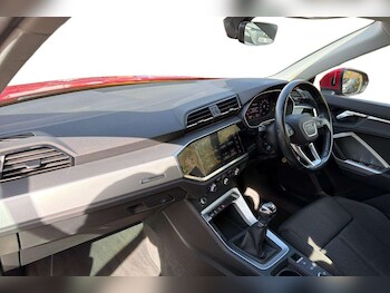 Used Audi Q3 2019 for sale - 76192011: Photo 2