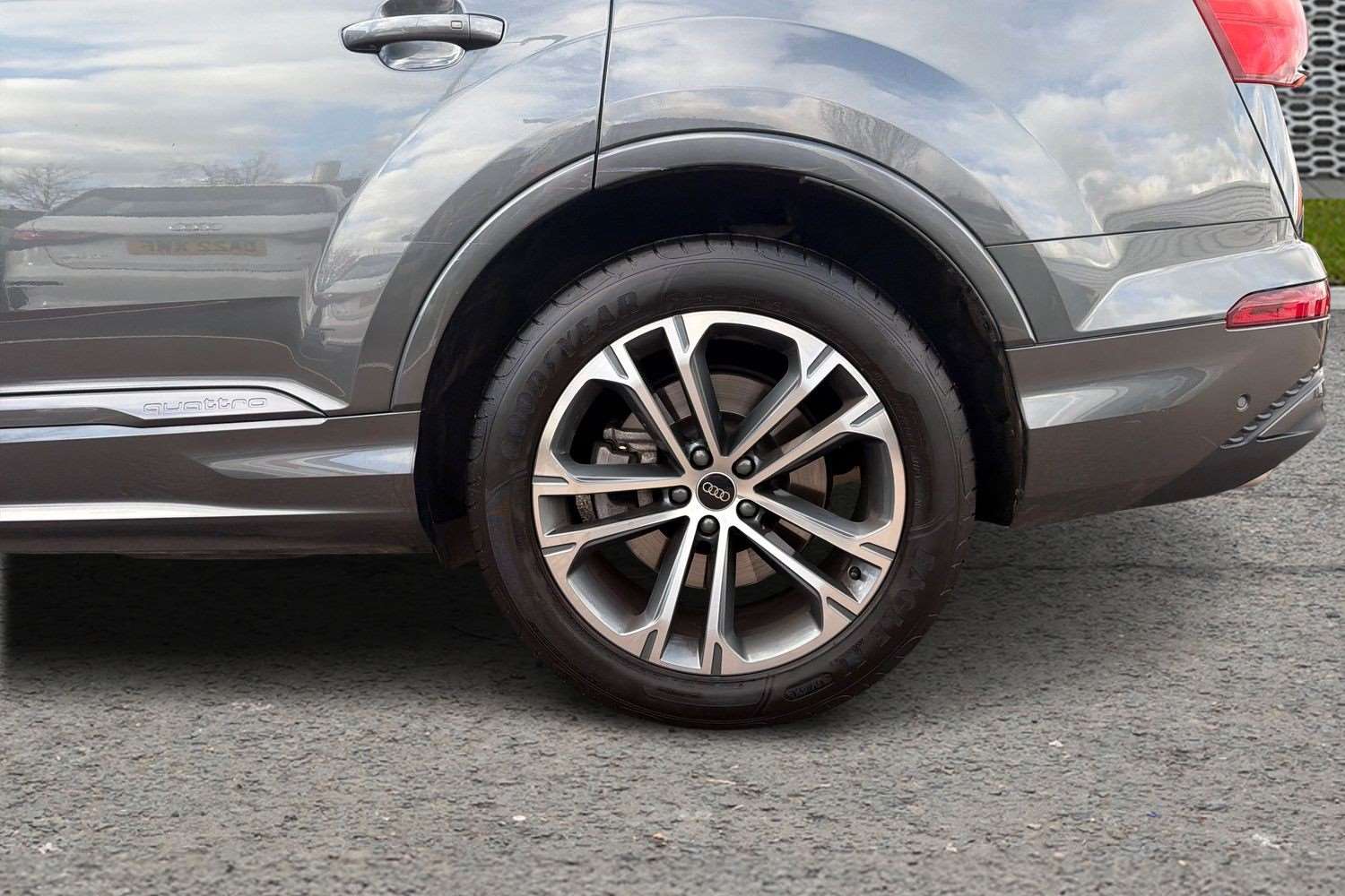 Used Audi Q7 2024 for sale - 76475935: Photo 10