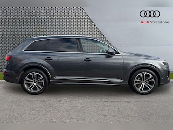 Used Audi Q7 2024 for sale - 76475935: Photo