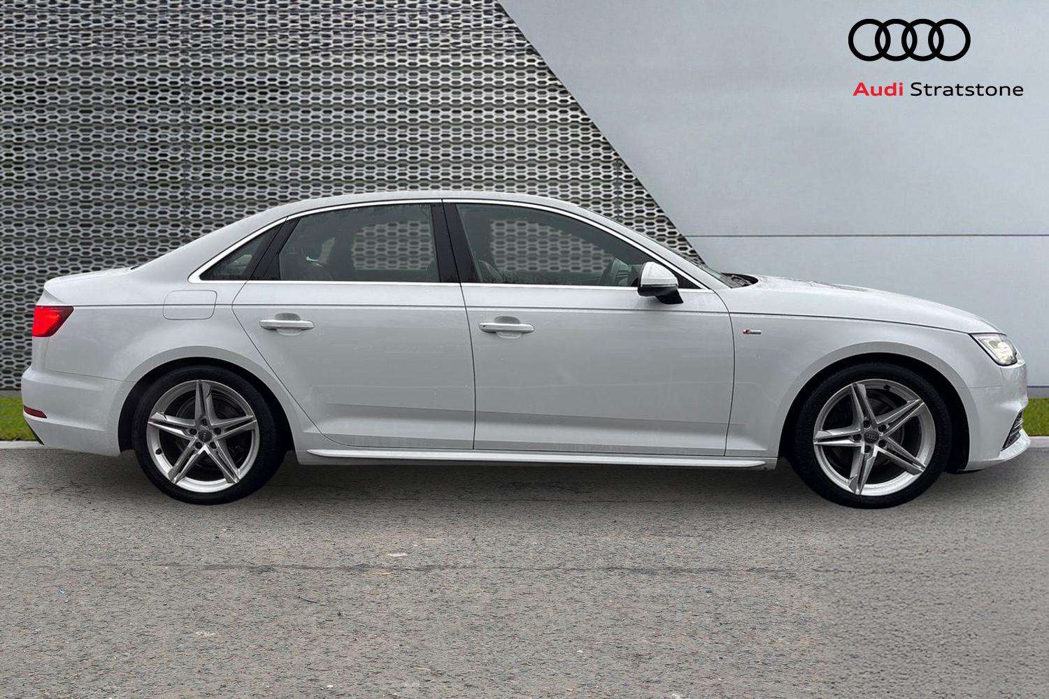 Used Audi A4 2019 for sale - 77000252: Photo 4
