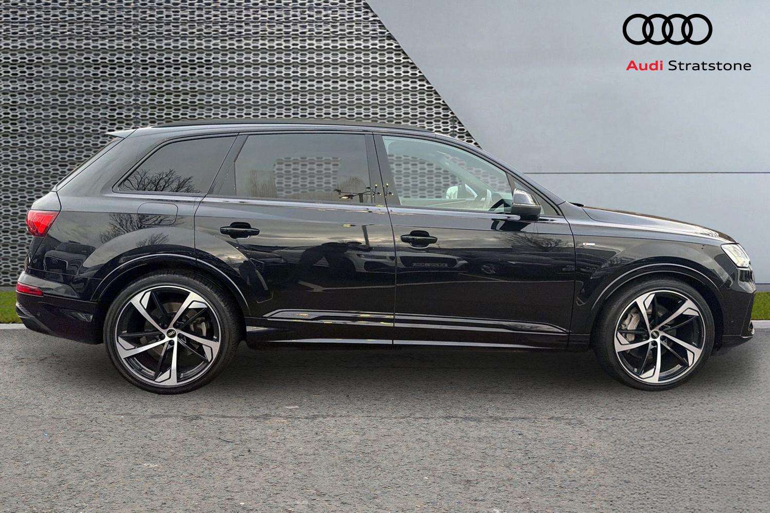 Used Audi Q7 2021 for sale - 76843010: Photo 4