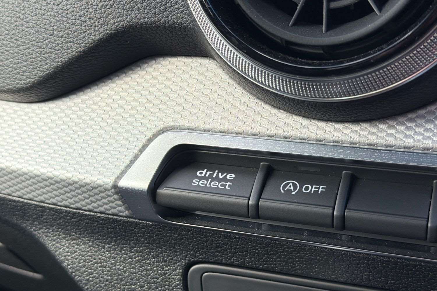 Used Audi Q2 2023 for sale - 76191873: Photo 30