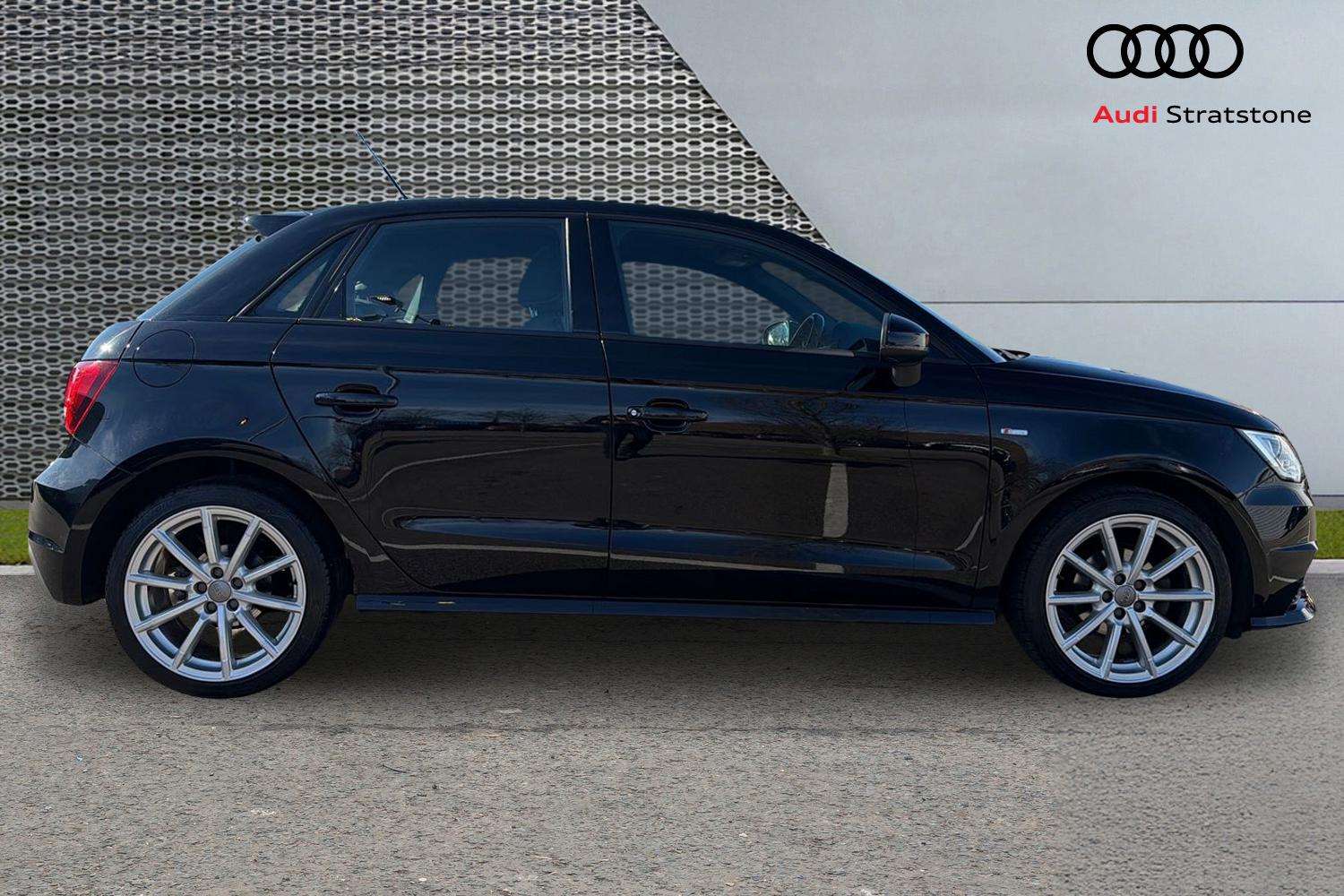 Used Audi A1 2018 for sale - 77727020: Photo 4