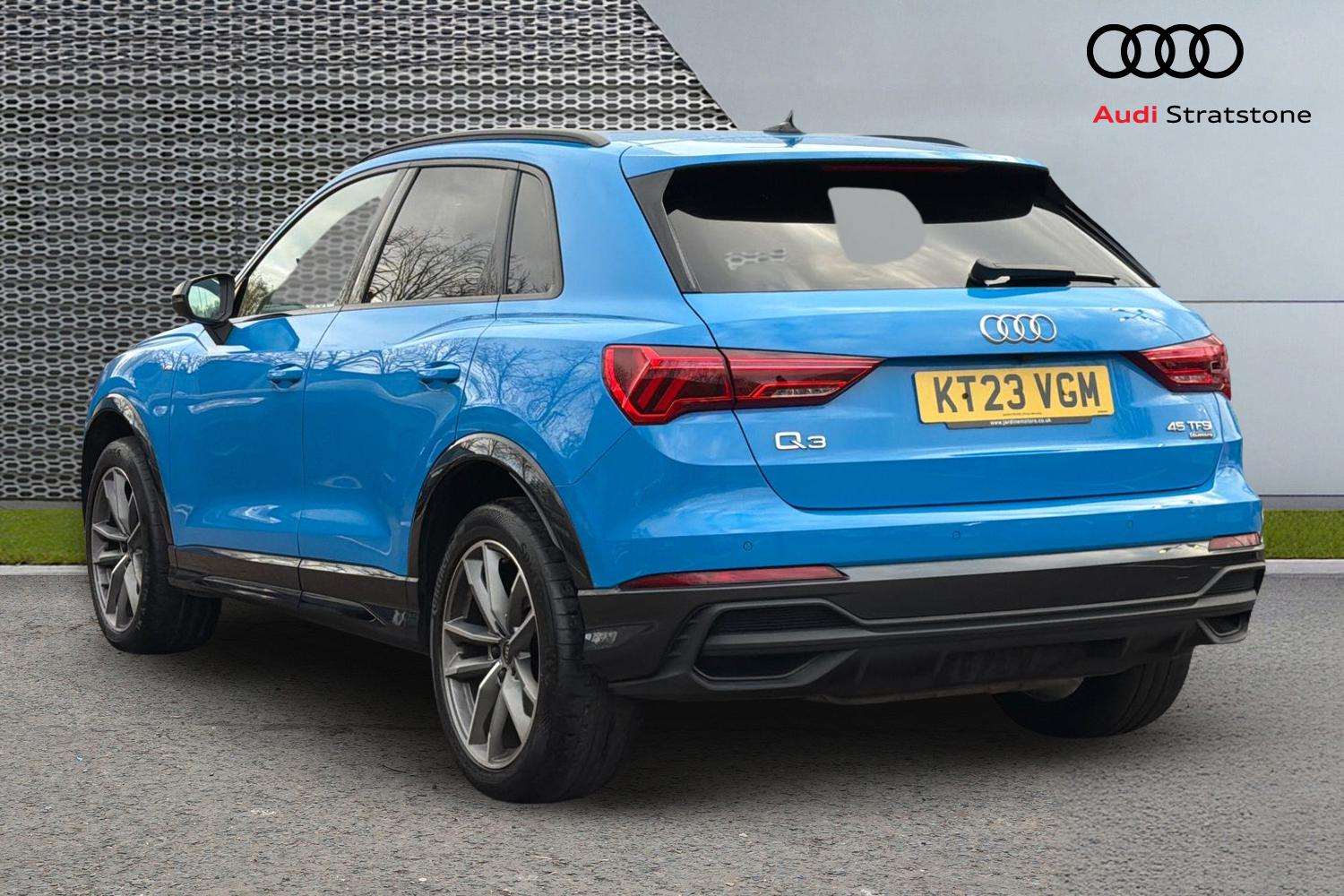 Used Audi Q3 2023 for sale - 76967826: Photo 3