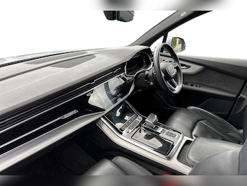 Used Audi Q7 2021 for sale - 77500266: Photo
