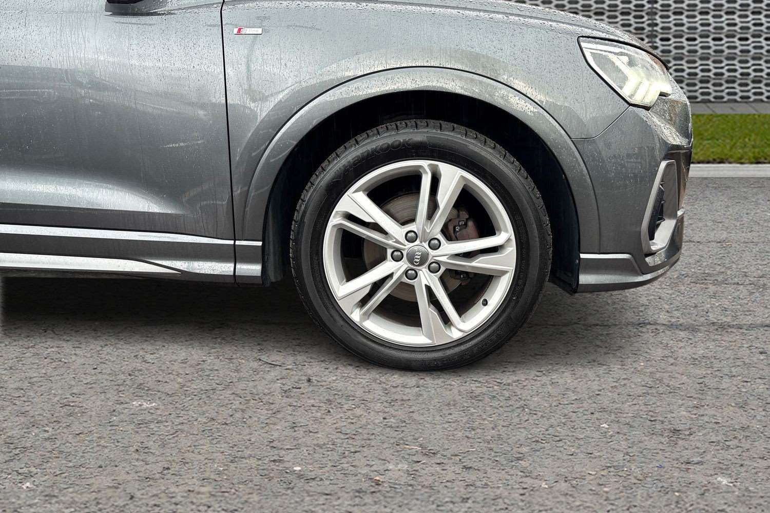 Used Audi Q3 2019 for sale - 76515587: Photo 10