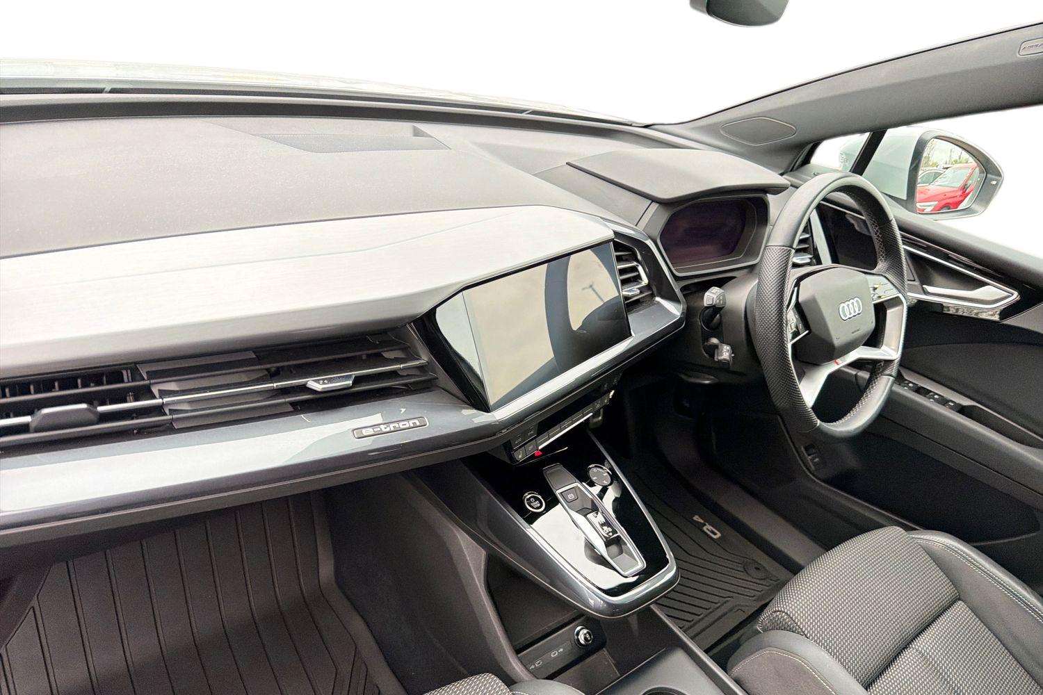 Used Audi Q4 e-tron 2023 for sale - 78010041: Photo 2