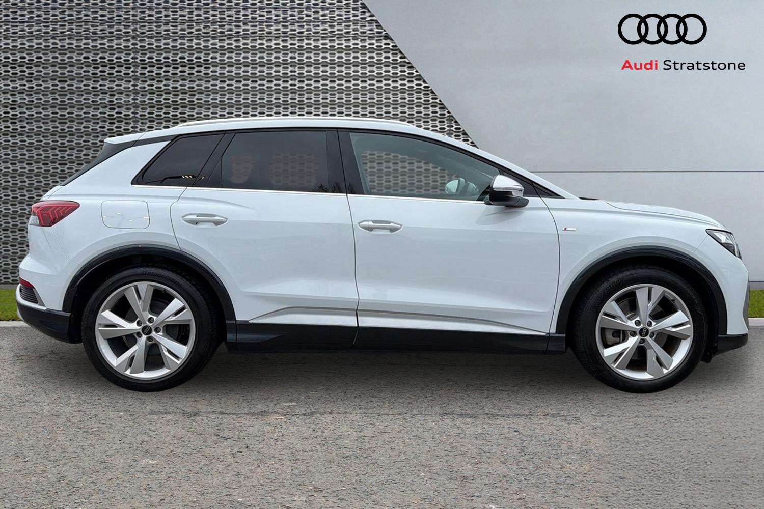 Used Audi Q4 e-tron 2023 for sale - 78010041: Photo 4