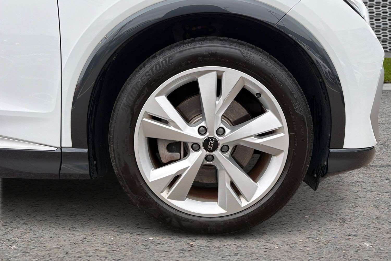 Used Audi Q4 e-tron 2023 for sale - 78010041: Photo 5