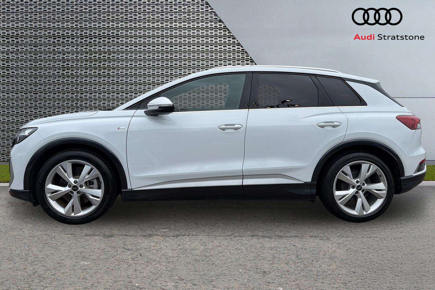 Used Audi Q4 e-tron 2023 for sale - 78010041: Photo 8