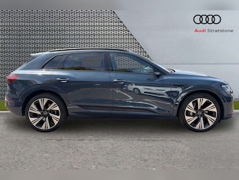 Used Audi Q8 2024 for sale - 79415191: Photo