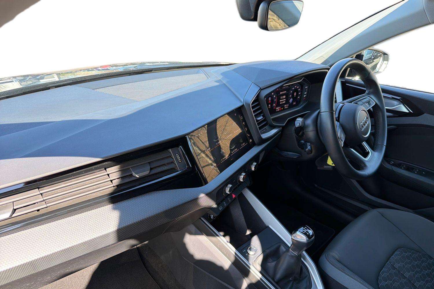 Used Audi A1 2023 for sale - 77961052: Photo 2