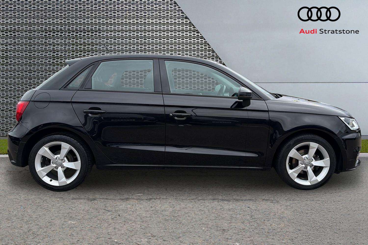 Used Audi A1 2018 for sale - 78129611: Photo 4