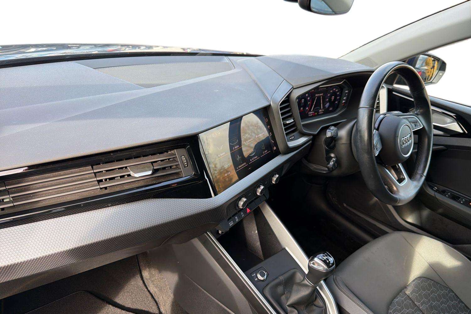 Used Audi A1 2024 for sale - 76460554: Photo 2