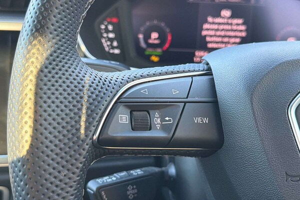Used Audi Q3 for sale - 76242569: Photo 16